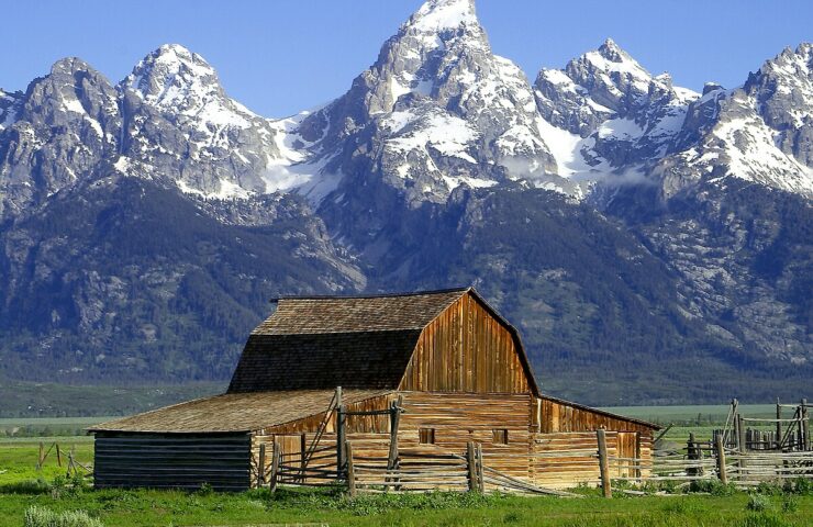 Barns_grand_tetons