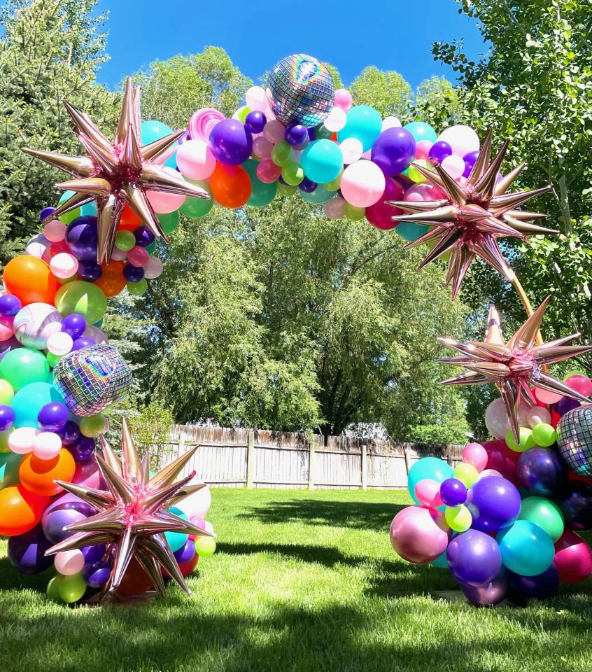 Balloon arch  (price per feet)