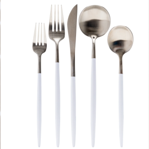 Vera - White and Silver Set of 5