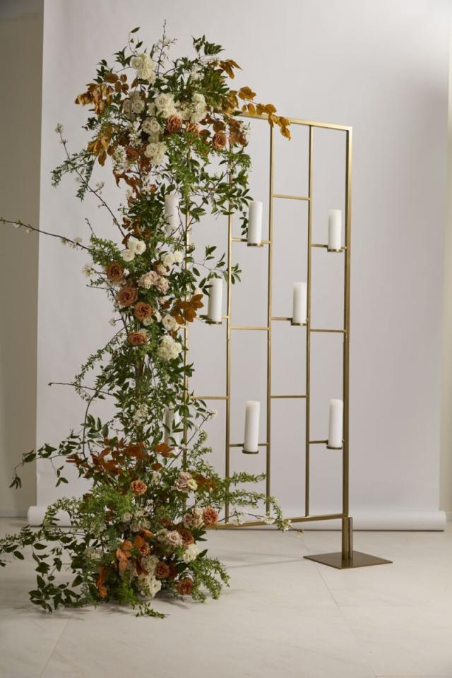 Mondrian Stand