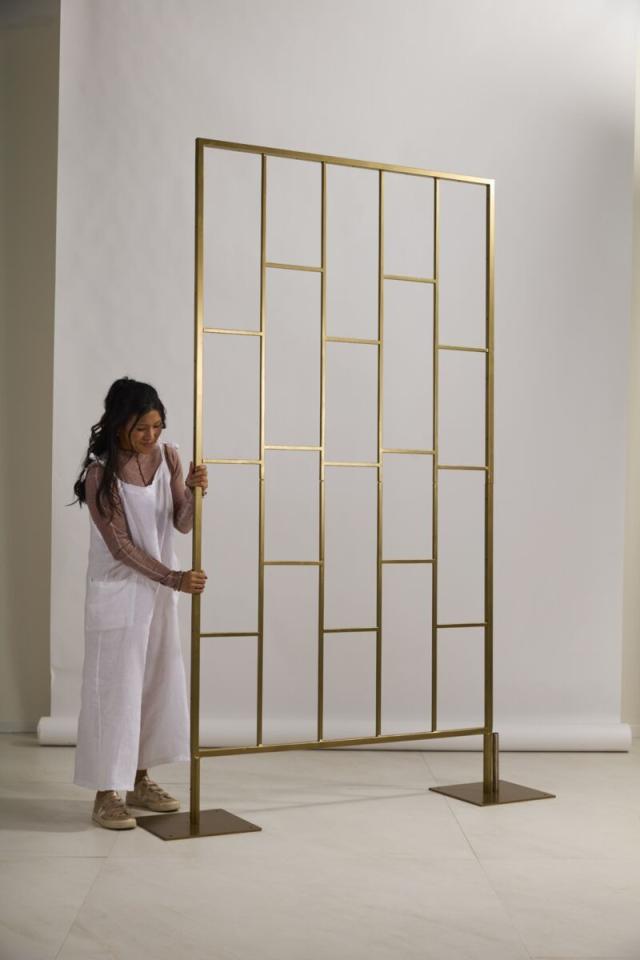 Mondrian Stand
