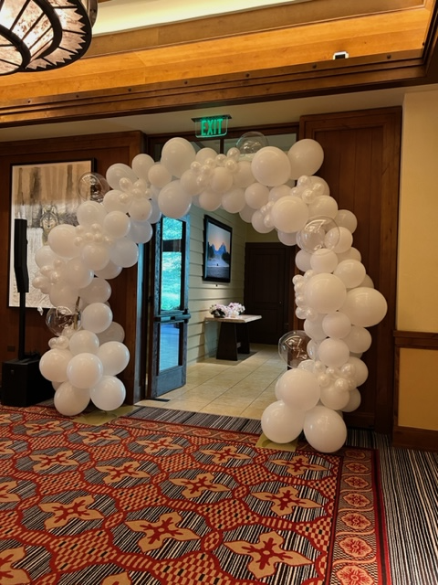 Balloon arch  (price per feet)