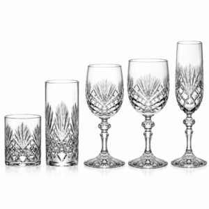 EuropeanHandCutCrystalSetpng