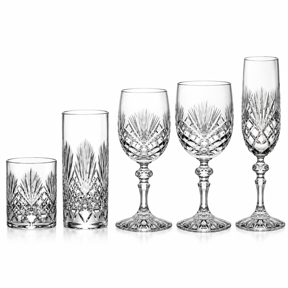 EuropeanHandCutCrystalSetpng